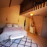 Mera Luxe Wellness B&b, Ibiza-bohemian Style Suites, Adults Only, Optioneel Prive Outdoor Wellness, Massage, Vuurkorf, Gratis Fles Wijn Of Bubbels America
