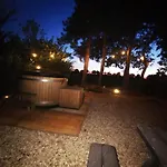 לינה וארוחת בוקר Mera Luxe Wellness B&b, Adults Only, Ibiza-bohemian Style Suites, Optional Prive Outdoor Wellness, Massage, Vuurkorf, Gratis Fles Fles Wijn-bubbels 3*