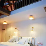 Mera Luxe Wellness B&b, Adults Only, Ibiza-bohemian Style Suites, Optional Prive Outdoor Wellness, Massage, Vuurkorf, Gratis Fles Fles Wijn-bubbels לינה וארוחת בוקר 3*