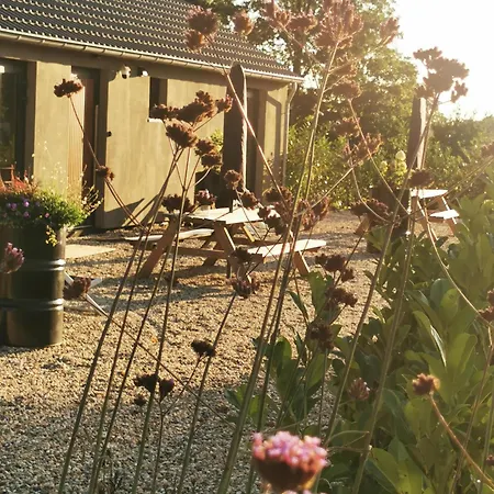 住宿加早餐酒店 Mera Luxe Wellness B&b, Adults Only, Ibiza-bohemian Style Suites, Prive Outdoor Wellness, Massage, Vuurkorf, Gratis Wijn-bubbels