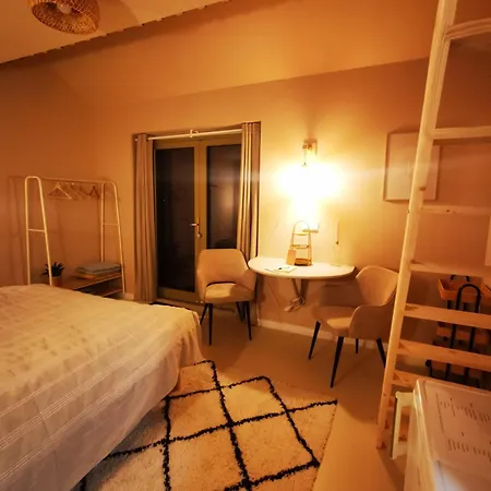 Mera Luxe Wellness B&b, Adults Only, Ibiza-bohemian Style Suites, Prive Outdoor Wellness, Massage, Vuurkorf, Gratis Wijn-bubbels 住宿加早餐酒店