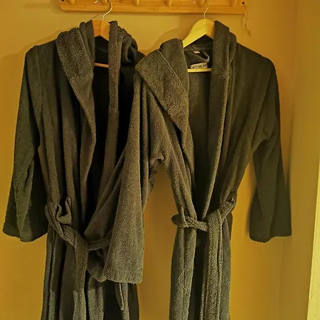 Mera Luxe Wellness B&b, Adults Only, Ibiza-bohemian Style Suites, Optional Prive Outdoor Wellness, Massage, Vuurkorf, Gratis Fles Fles Wijn-bubbels 3* America