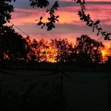 Mera Luxe Wellness B&b, Adults Only, Ibiza-bohemian Style Suites, Prive Outdoor Wellness, Massage, Vuurkorf, Gratis Wijn-bubbels 住宿加早餐酒店