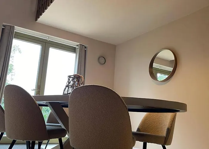 Mera Luxe Wellness B&b, Adults Only, Ibiza-bohemian Style Suites, Optional Prive Outdoor Wellness, Massage, Vuurkorf, Gratis Fles Fles Wijn-bubbels 住宿加早餐酒店 阿梅里卡