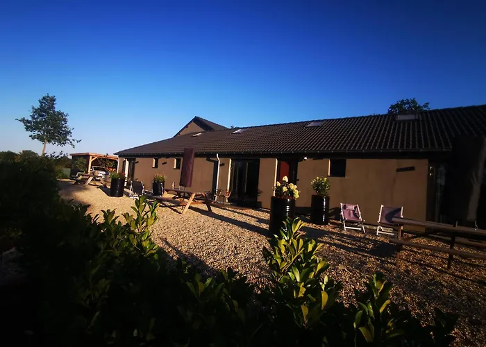 Mera Luxe Wellness B&b, Adults Only, Ibiza-bohemian Style Suites, Optional Prive Outdoor Wellness, Massage, Vuurkorf, Gratis Fles Fles Wijn-bubbels America