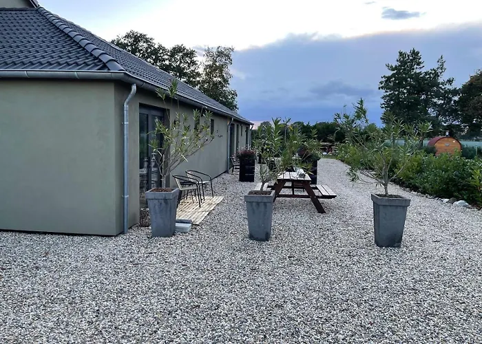 Bed and breakfast Mera Luxe Wellness B&b, Adults Only, Ibiza-bohemian Style Suites, Optional Prive Outdoor Wellness, Massage, Vuurkorf, Gratis Fles Fles Wijn-bubbels