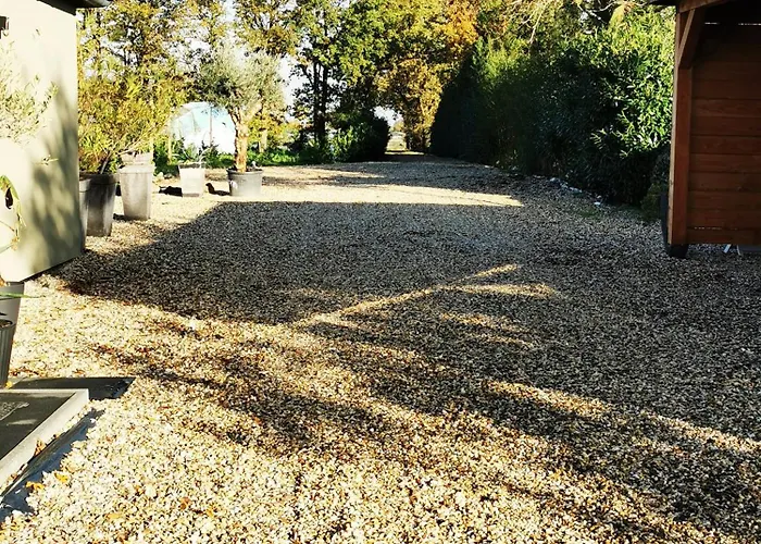 Mera Luxe Wellness B&b, Adults Only, Ibiza-bohemian Style Suites, Optional Prive Outdoor Wellness, Massage, Vuurkorf, Gratis Fles Fles Wijn-bubbels Bed and breakfast America