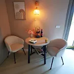 Couette-café Mera Luxe Wellness B&b, Adults Only, Ibiza-bohemian Style Suites, Optional Prive Outdoor Wellness, Massage, Vuurkorf, Gratis Fles Fles Wijn-bubbels