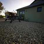 Mera Luxe Wellness B&b, Adults Only, Ibiza-bohemian Style Suites, Optional Prive Outdoor Wellness, Massage, Vuurkorf, Gratis Fles Fles Wijn-bubbels Couette-café