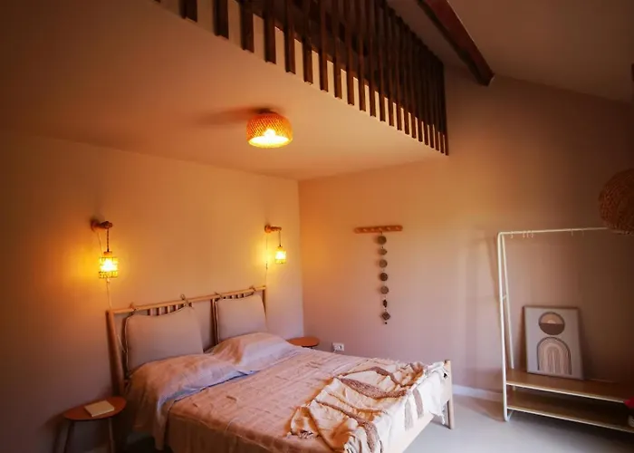 住宿加早餐酒店 Mera Luxe Wellness B&b, Adults Only, Ibiza-bohemian Style Suites, Optional Prive Outdoor Wellness, Massage, Vuurkorf, Gratis Fles Fles Wijn-bubbels 阿梅里卡