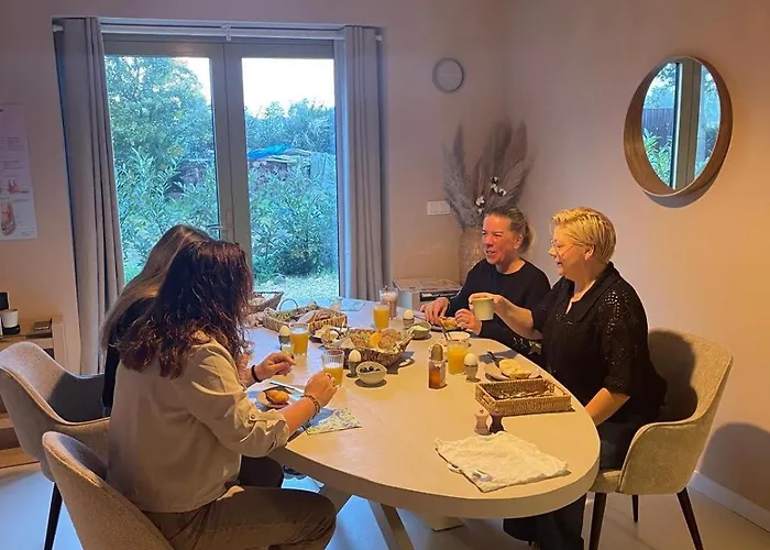 Mera Luxe Wellness B&b, Adults Only, Ibiza-bohemian Style Suites, Optional Prive Outdoor Wellness, Massage, Vuurkorf, Gratis Fles Fles Wijn-bubbels ベッド・アンド・ブレックファスト アメリカ