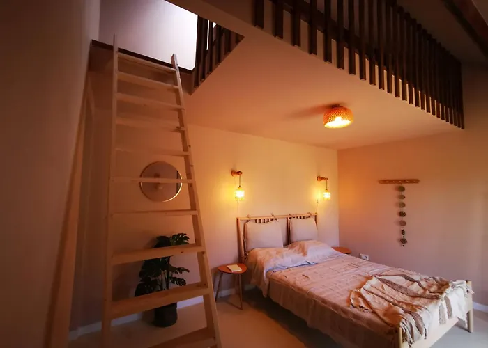 Mera Luxe Wellness B&b, Adults Only, Ibiza-bohemian Style Suites, Optional Prive Outdoor Wellness, Massage, Vuurkorf, Gratis Fles Fles Wijn-bubbels ベッド・アンド・ブレックファスト 3*